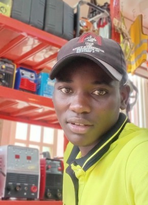 Kirya Yoweri из Kampala 20 лет