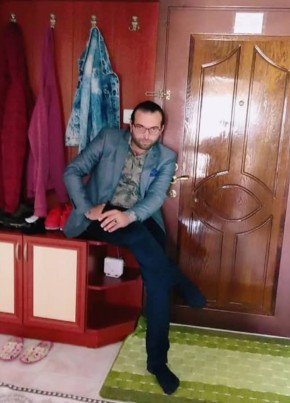 CEMAL, 36, Turkey, Istanbul