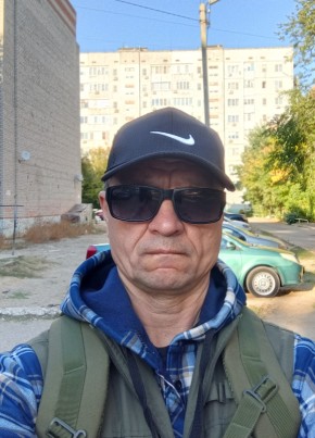 Ринат из Астрахани 57 лет