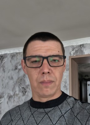 Павел Шутов из Унечи 37 лет