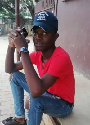 Andrew Jou Se, 28, Namibia, Grootfontein