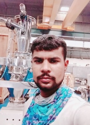 Ratanlal Paswan, 19, India, Quthbullapur