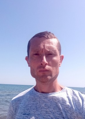 Денис из Тамани 35 лет