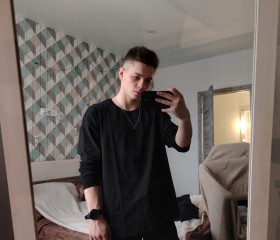 Gleb, 21, Tula