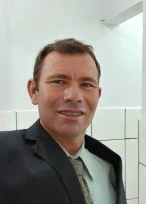 Jeferson из Teófilo Otoni 42 года