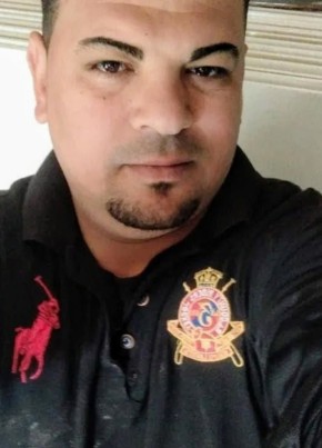 Tamer Mohsen, 41, Egypt, Tanda