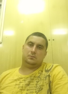 Igor, 32, Russia, Kerch