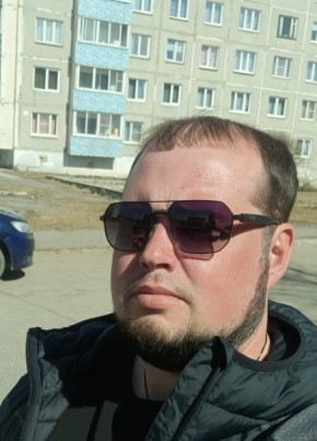 Дмитрий из Шелехова 32 года