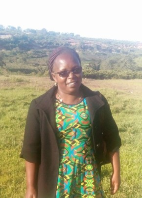 Emma, 56, Kenya, Nairobi