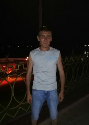 Анатолий, 33, Россия, Пенза