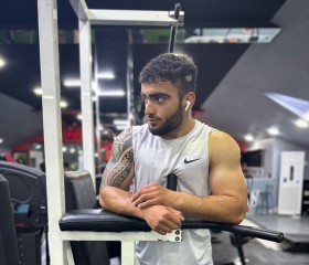 Nahid, 22, Zabrat