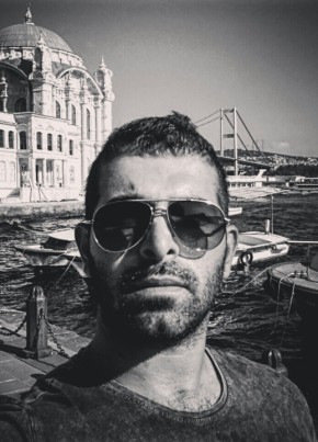 Can из İstanbul 35 лет