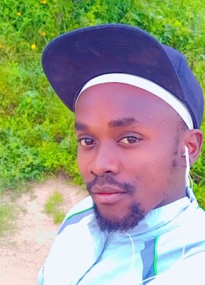 Festus из Nairobi 24 года