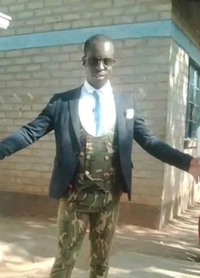 Emmanuel ngwira, 21, Malaŵi, Lilongwe