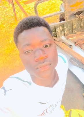 Mohamed, 19, Burkina Faso, Ouagadougou