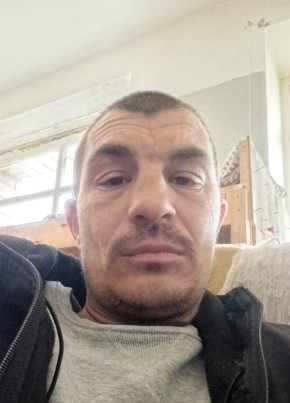 Виктор