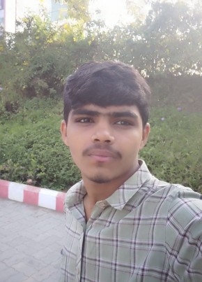 Rahul R, 19, India, Ahmedabad