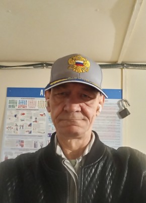 Олег из Москвы 55 лет