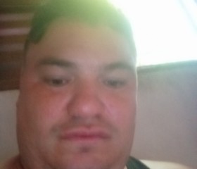 JADER, 32, Santiago