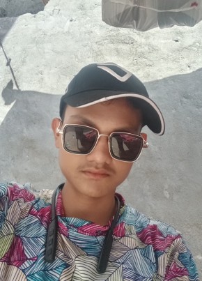 Vivek, 18, India, Bhiwāni
