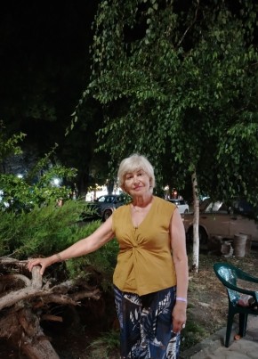 Лариса из Подольска 66 лет