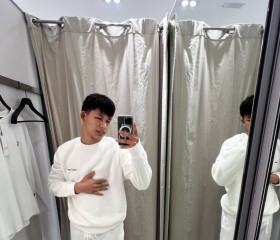 Aibek, 19, Washington D.C.