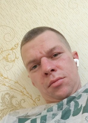 Anton, 37, Belarus, Rechytsa