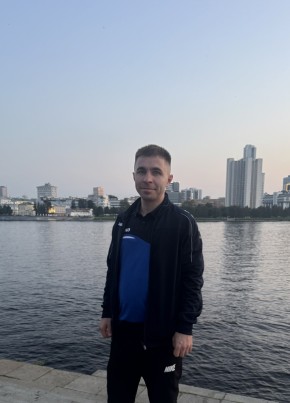 Евгений из Тюмени 29 лет