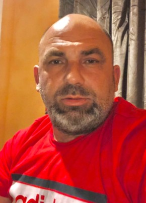 Dan, 46, République Française, Toulouse