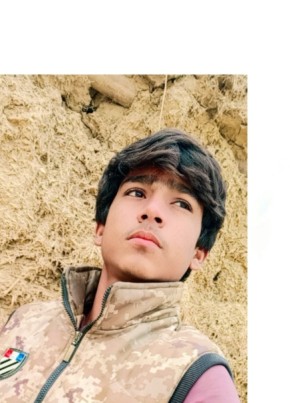 Saqlain maksi, 25, پاکستان, مُلتان‎