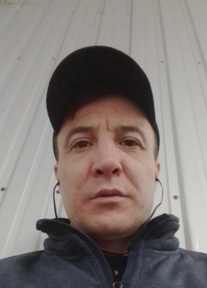Роберт, 39, Россия, Октябрьский (Республика Башкортостан)