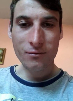 Criss, 33, Romania, Cosmeşti