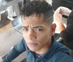 Manuel, 20, Los Teques