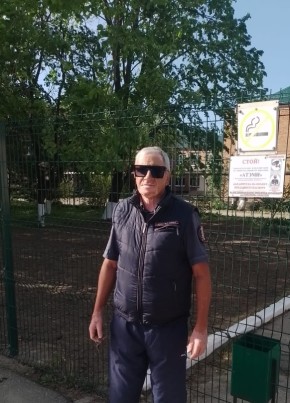 Георгий, 70, Россия, Петровская