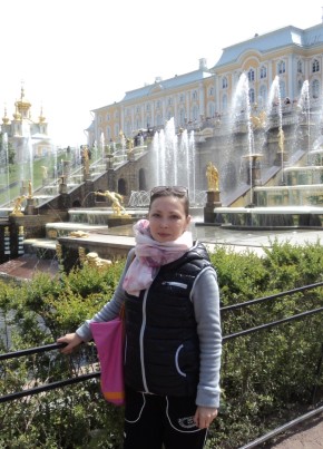 Olga, 32, Russia, Saransk