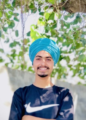 Rohit, 18, India, Amritsar