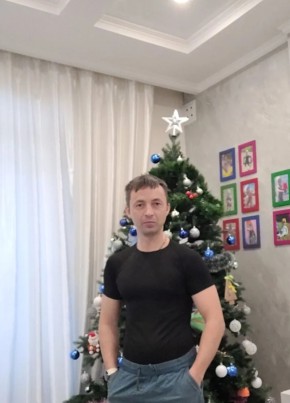 Артём из Новоуральска 43 года