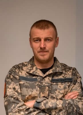 Олег, 32, Україна, Костянтинівка (Донецьк)