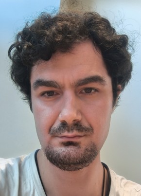 Alper из Antalya 28 лет