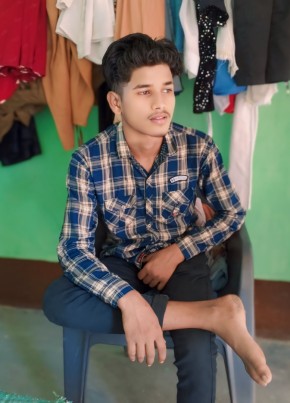 Monu, 22, India, Bhubaneswar