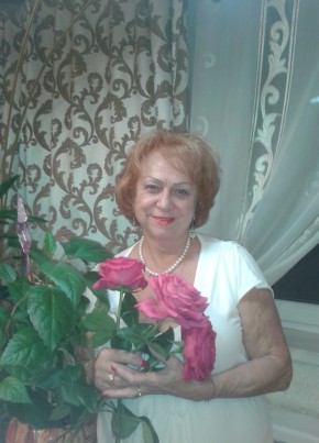 Лариса, 71, Россия, Москва