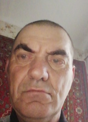 Геннадий из Успенское 57 лет