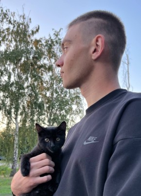 Kirill из Саратова 18 лет