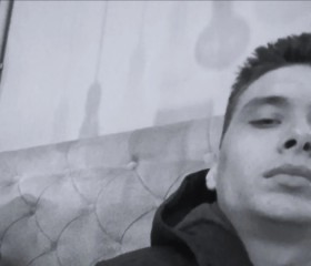 Danil, 21, Tikhoretsk