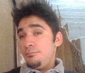 Niko, 27, Ilion