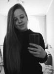 Yulya, 25, Moscow