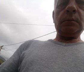 Xhipi , 61, Tearce