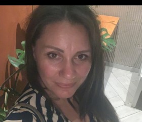 Aliona, 37, Chisinau