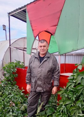 Александр, 61, Россия, Богданович