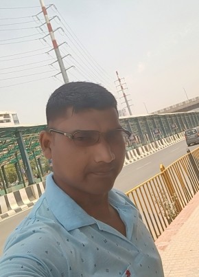 Chiranjeet Bara, 39, India, Delhi